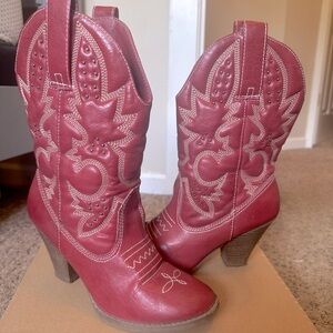 Mossimo Cowboy Boots With Heel. Size 8.5